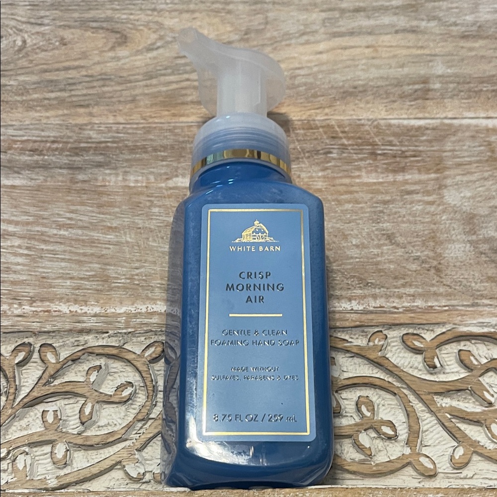 White Barn Crisp Morning Air Foaming Hand Soap - Deep Blue